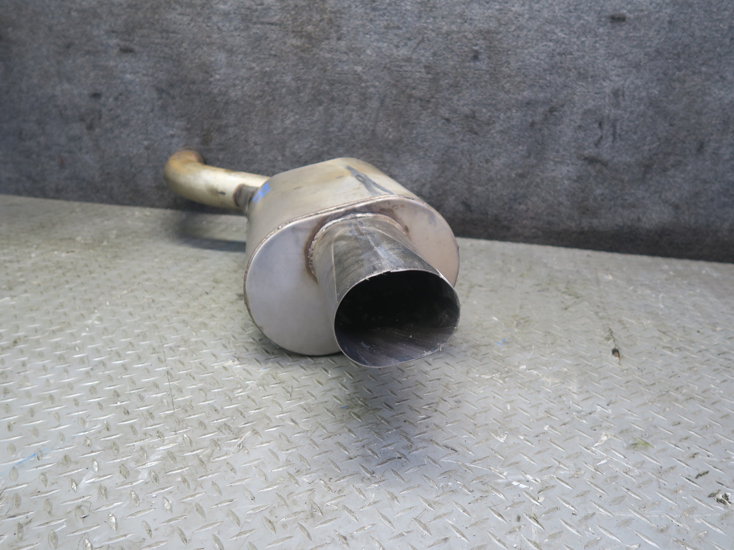 97-03 BMW E39 540i 4.4L M62 Sedan Rear Exhaust Muffler Dinan