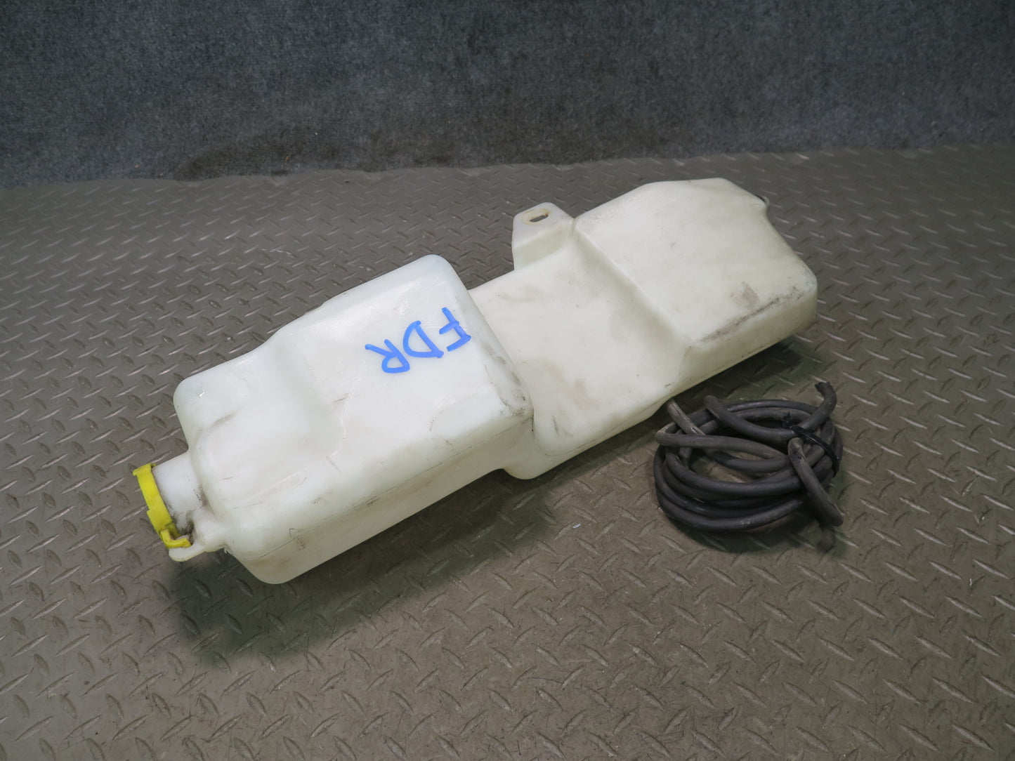 05-08 Dodge RAM 1500 DR Windshield Washer Fluid Reservoir Tank w Pump