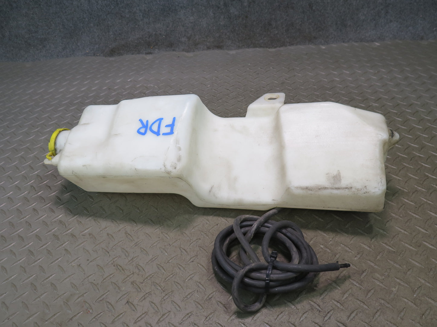 05-08 Dodge RAM 1500 DR Windshield Washer Fluid Reservoir Tank w Pump