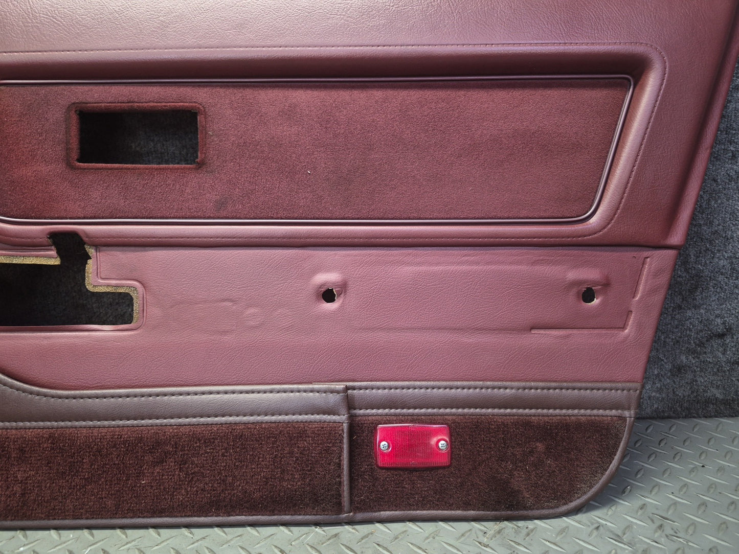 85-89 Nissan Z31 300ZX 2+0 Right Door Interior Trim Cover Panel w Handle Set OEM