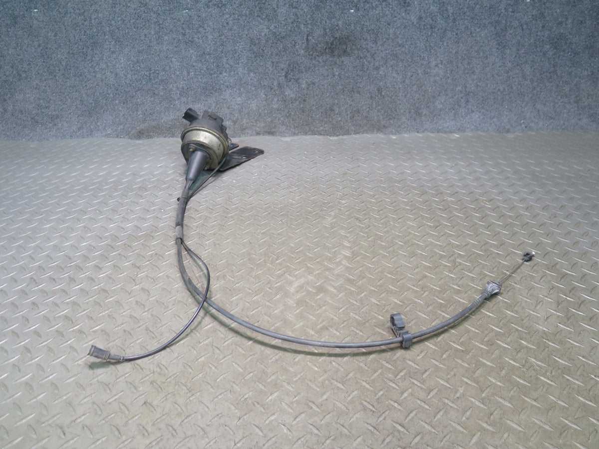 2005 Dodge RAM 1500 DR 2WD Cruise Control Actuator Motor w Cable