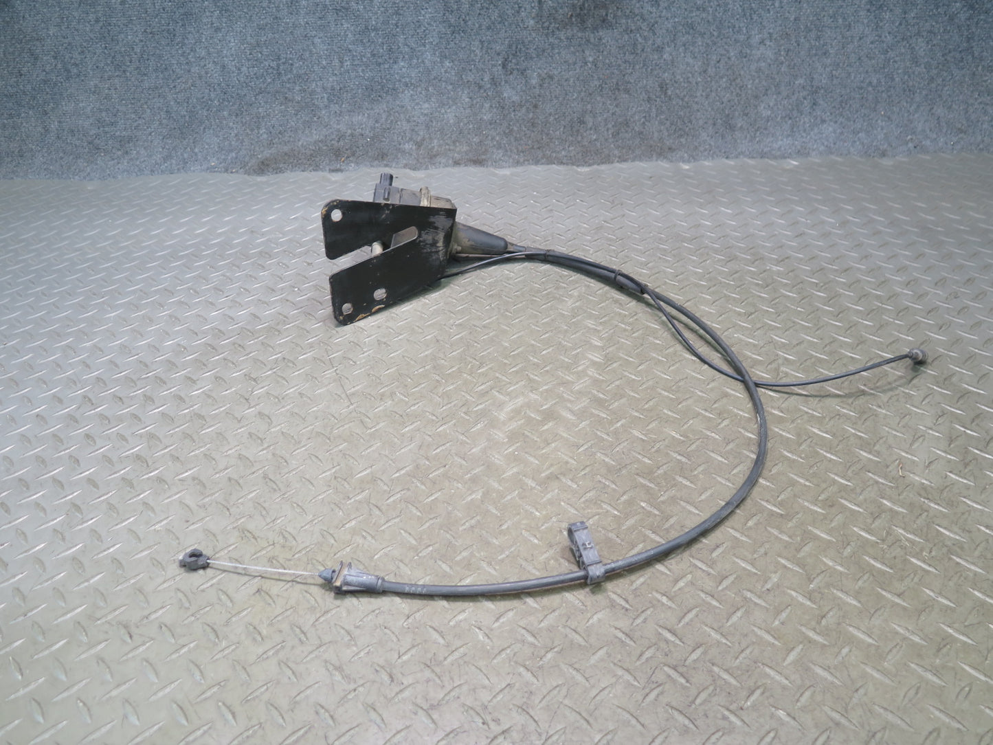 2005 Dodge RAM 1500 DR 2WD Cruise Control Actuator Motor w Cable