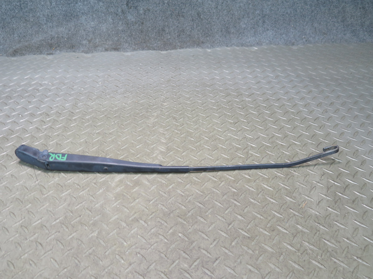 02-08 Dodge RAM 1500 DR Front Left & Right Windshield Wiper Arm Set of 2