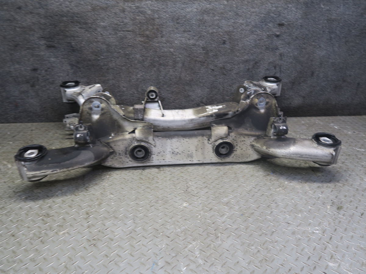 97-99 BMW E39 540i RWD Sedan Rear Crossmember Sub Frame Carrier OEM
