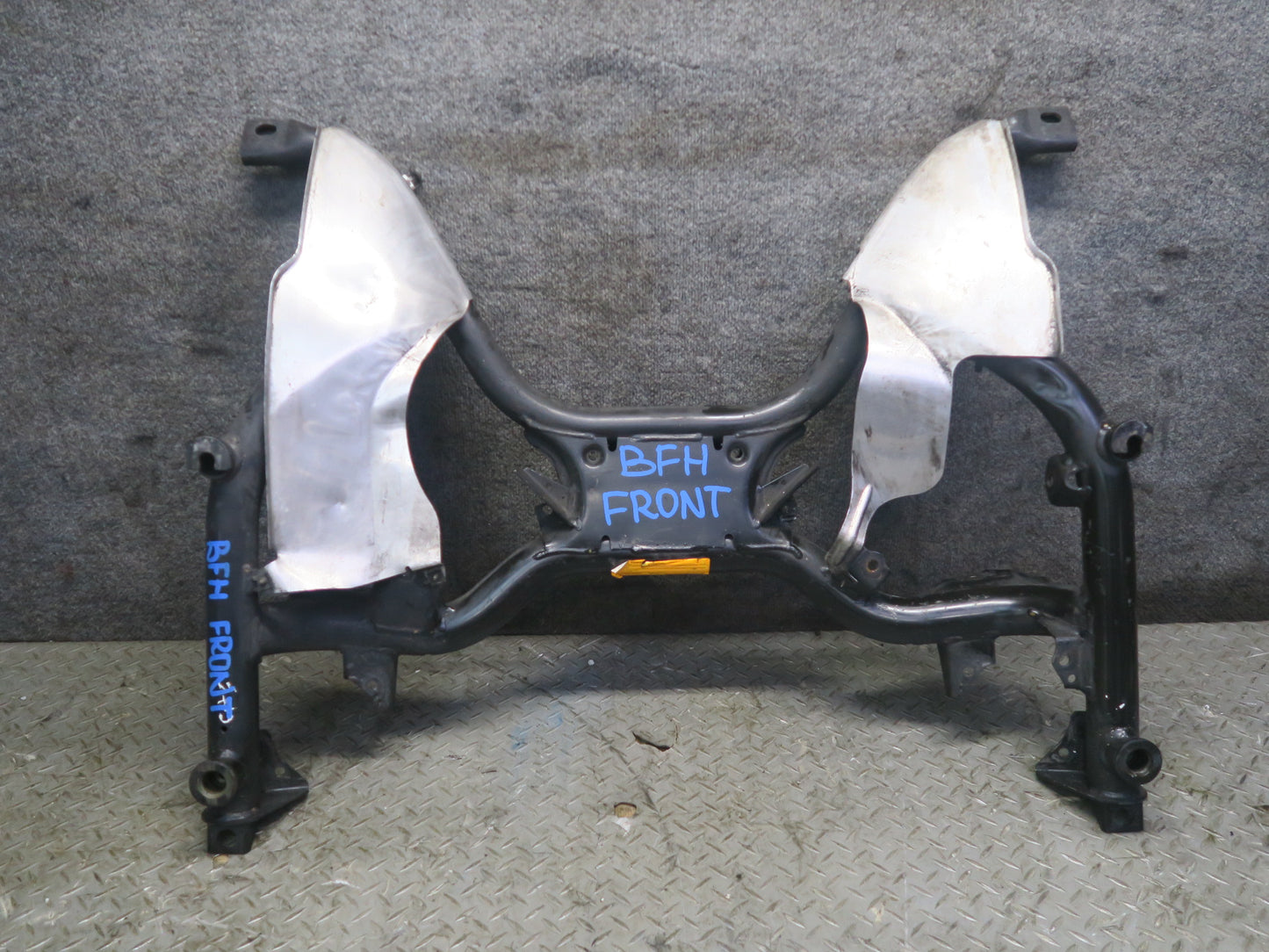 97-03 BMW E39 540i 4.4L M62 Front Suspension Crossmember w Heat Shield Assy OEM