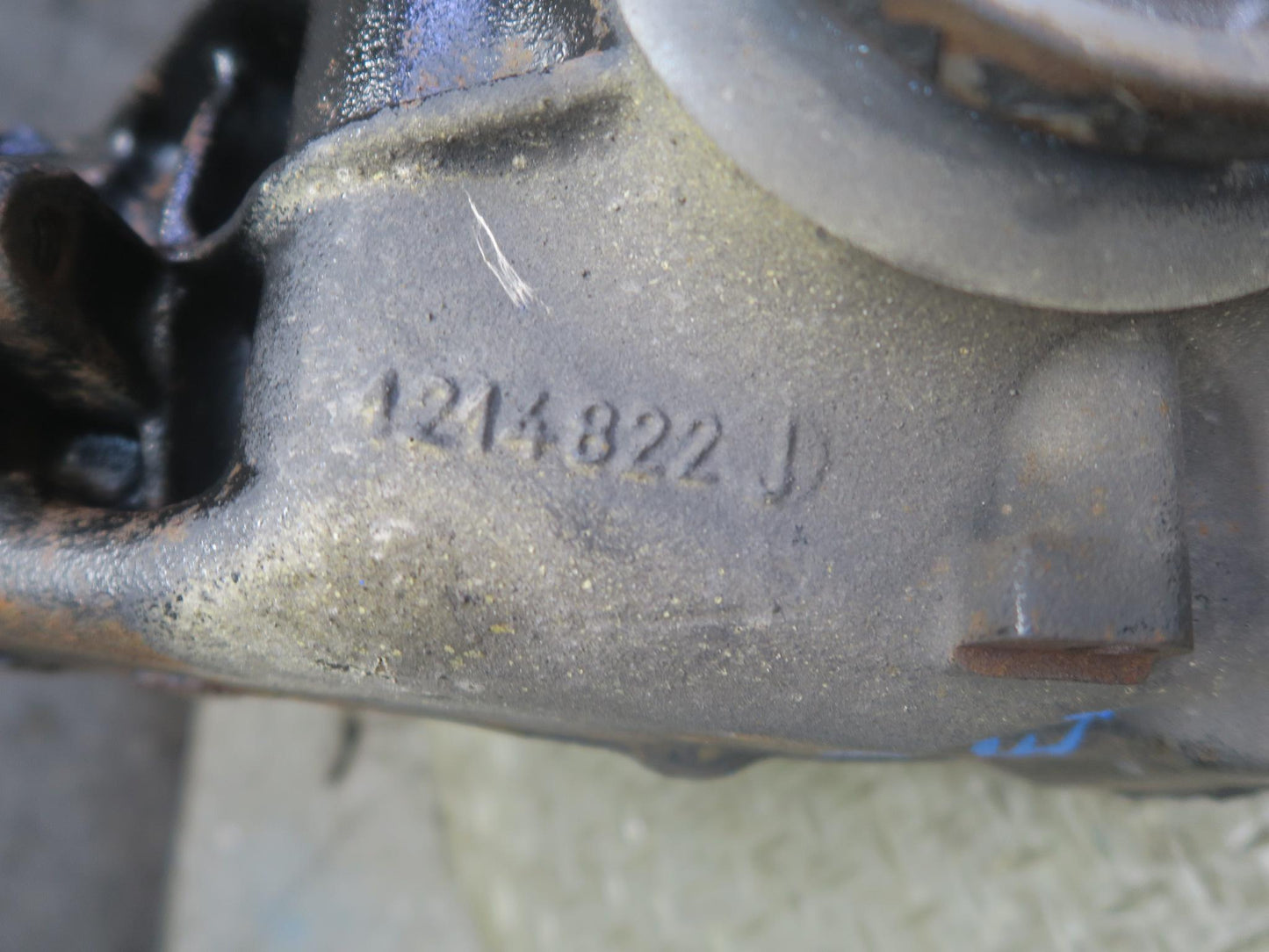 01-06 BMW E46 330i 330Ci A/T Rear Differential Carrier 3.38 Ratio 7505393 OEM