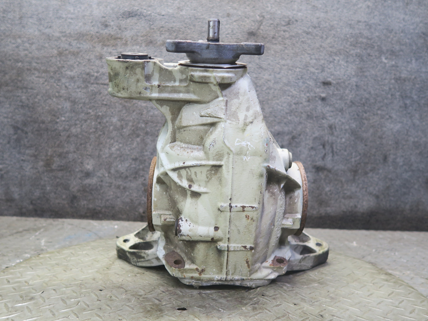 2012-2015 Mercedes W166 ML63 AMG AWD Rear Differential Carrier 3:47 Ratio