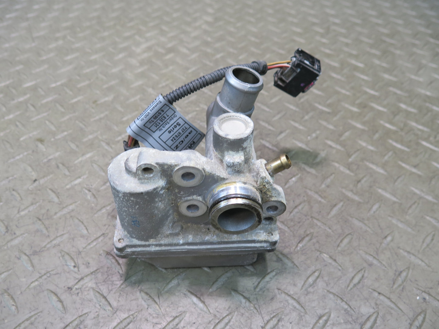 2006-2010 BMW E64 E63 M6 S85 V10 Engine Idle Actuator Control Valve ICV