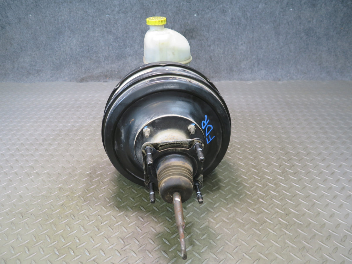 2005 Dodge RAM 1500 DR Brake Master Cylinder Booster Fluid Reservoir Tank