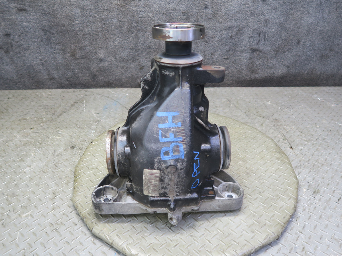 97-03 BMW E39 540i M62 M/T Rear Differential Carrier 2.81 Ratio 1428520 OEM
