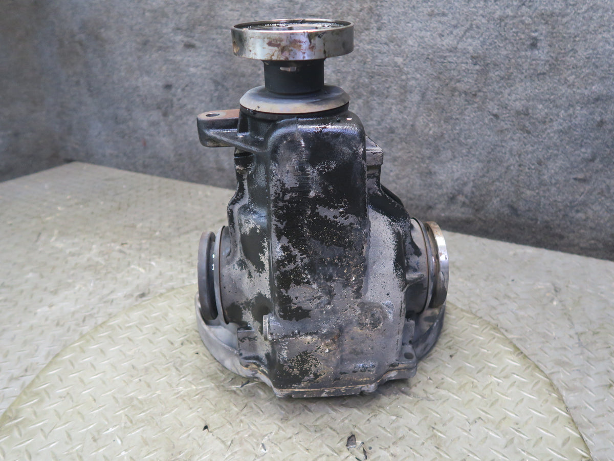 97-03 BMW E39 540i M62 M/T Rear Differential Carrier 2.81 Ratio 1428520 OEM
