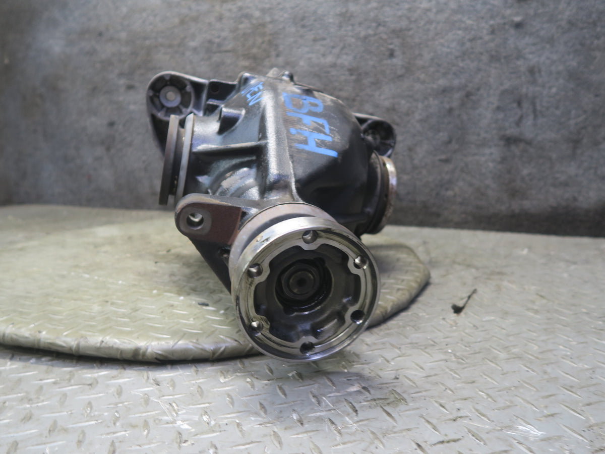 97-03 BMW E39 540i M62 M/T Rear Differential Carrier 2.81 Ratio 1428520 OEM