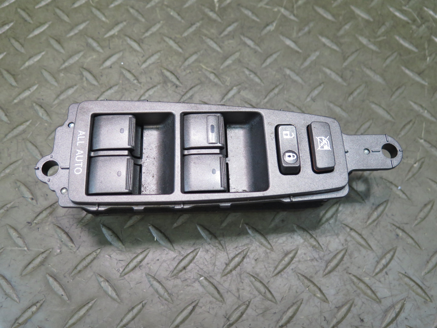 08-12 Lexus UVF46L LS600h Front Left Door Master Power Winow Switch OEM