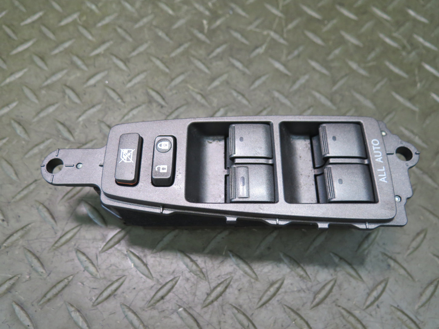 08-12 Lexus UVF46L LS600h Front Left Door Master Power Winow Switch OEM