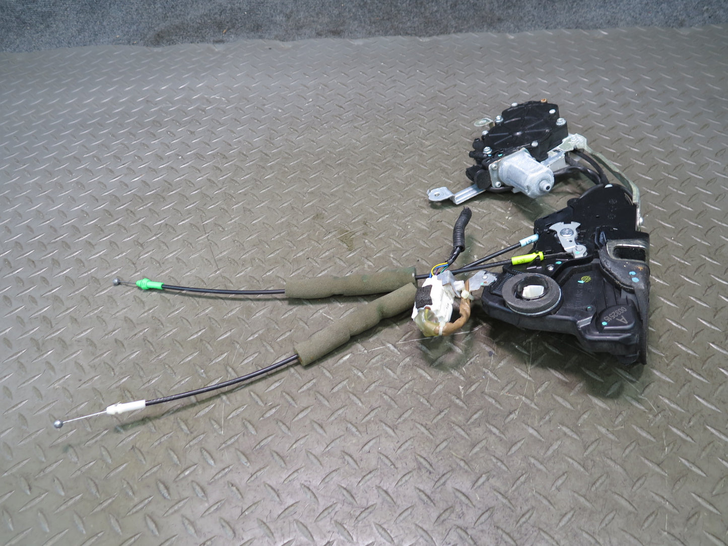 10-16 Lexus UVF46L LS600h Front Left Door Lock Latch Actuator w Soft Close OEM