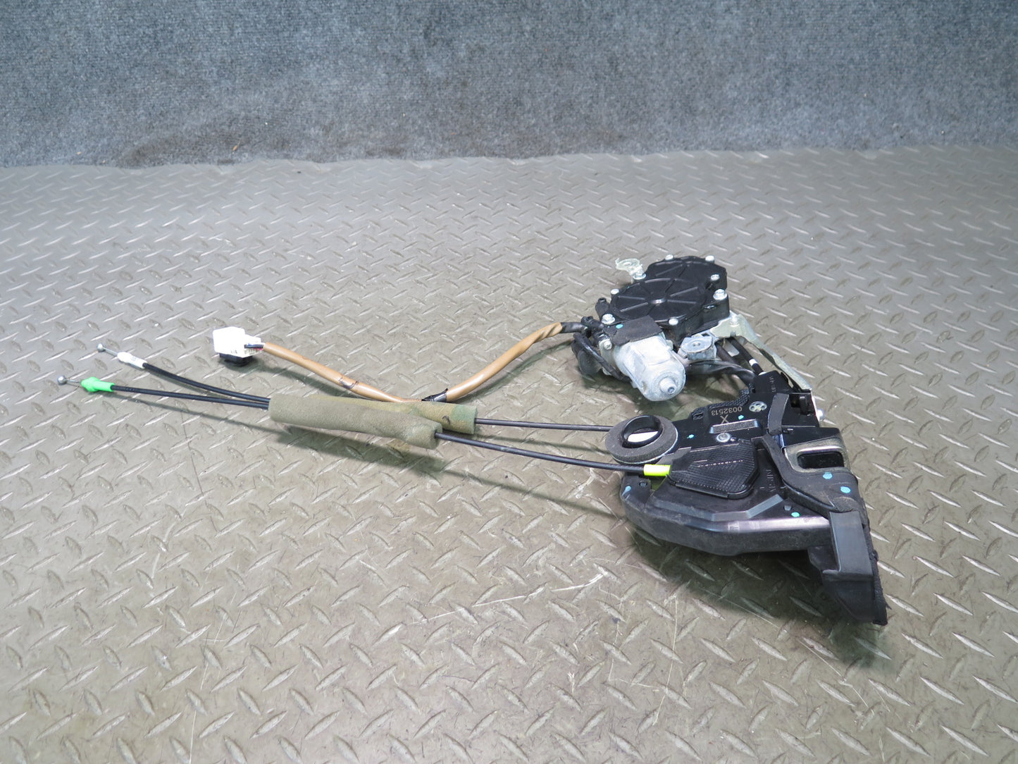 10-16 Lexus UVF46L LS600h Rear Left Door Lock Latch Actuator w Soft Close OEM