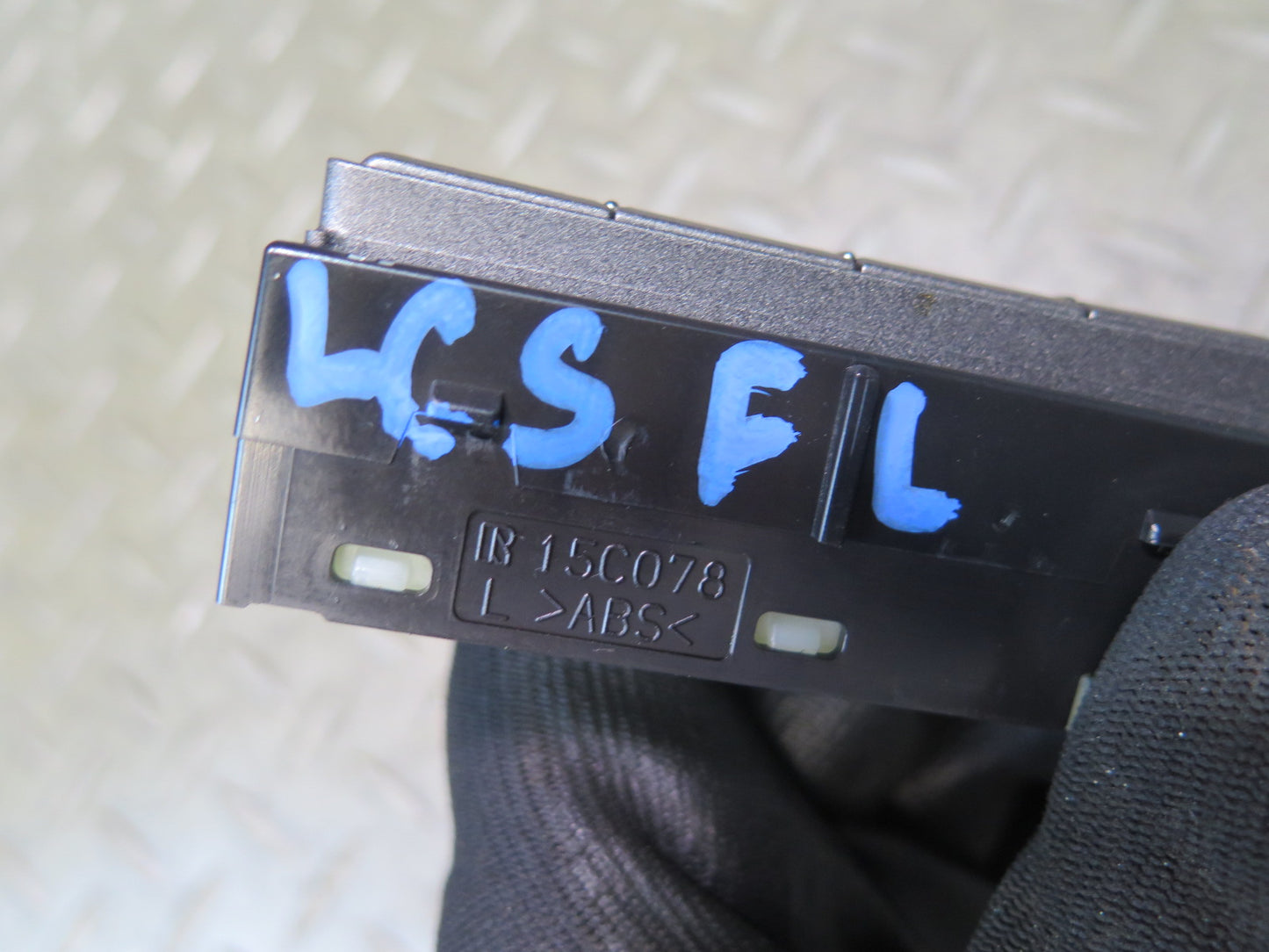 08-12 Lexus UVF46L LS600h Front Left Seat Adjust Control Memory Switch OEM