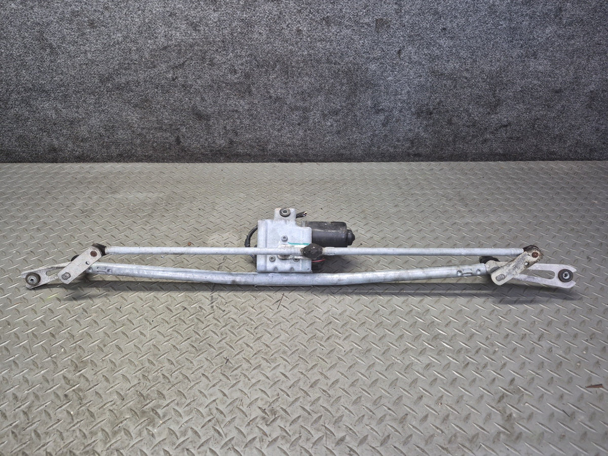 2003-2007 Hummer H2 Front Windshield Wiper Transmission Linkage W/ Motor