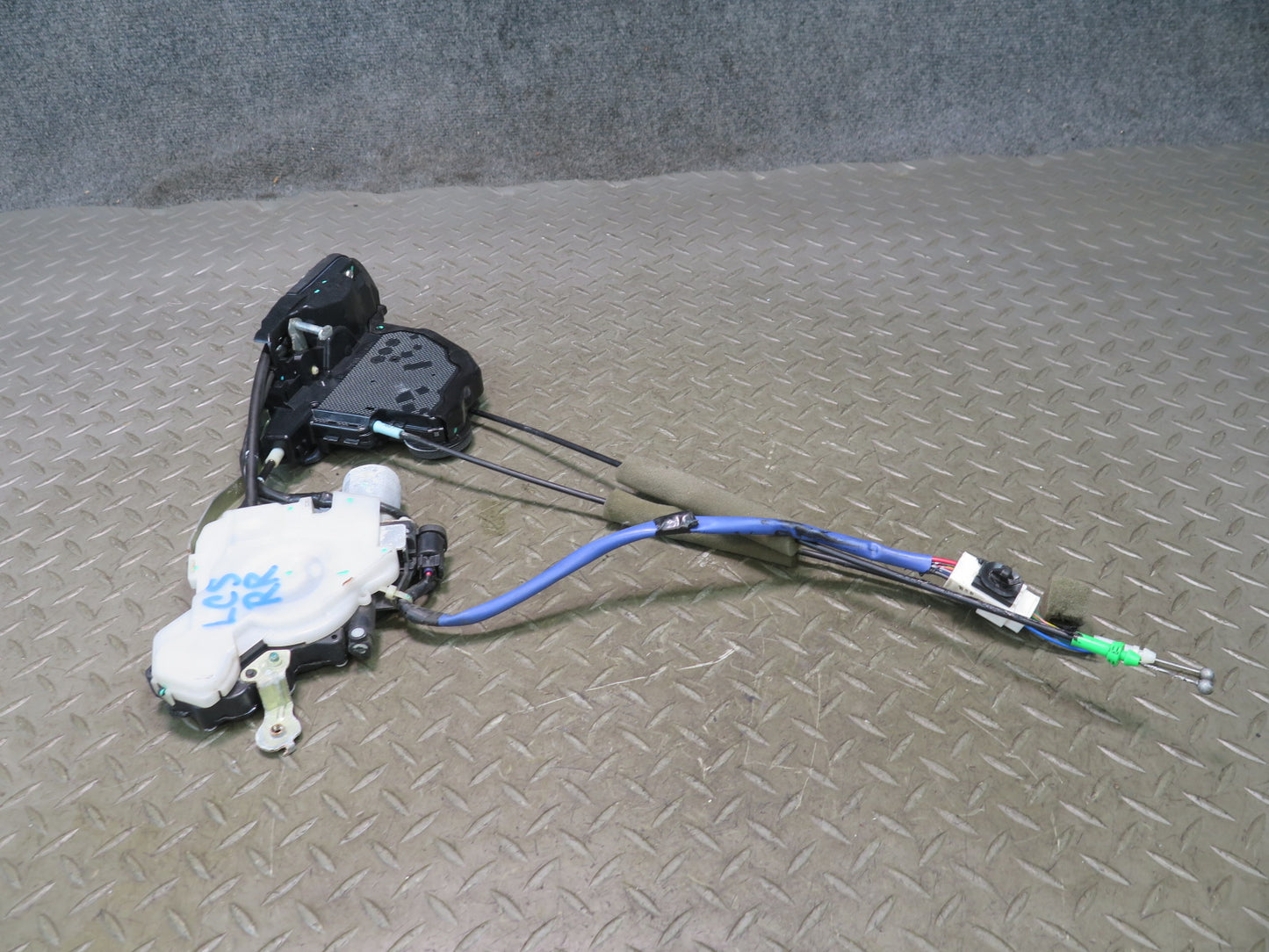 10-16 Lexus UVF46L LS600h Rear Right Door Lock Latch Actuator w Soft Close OEM