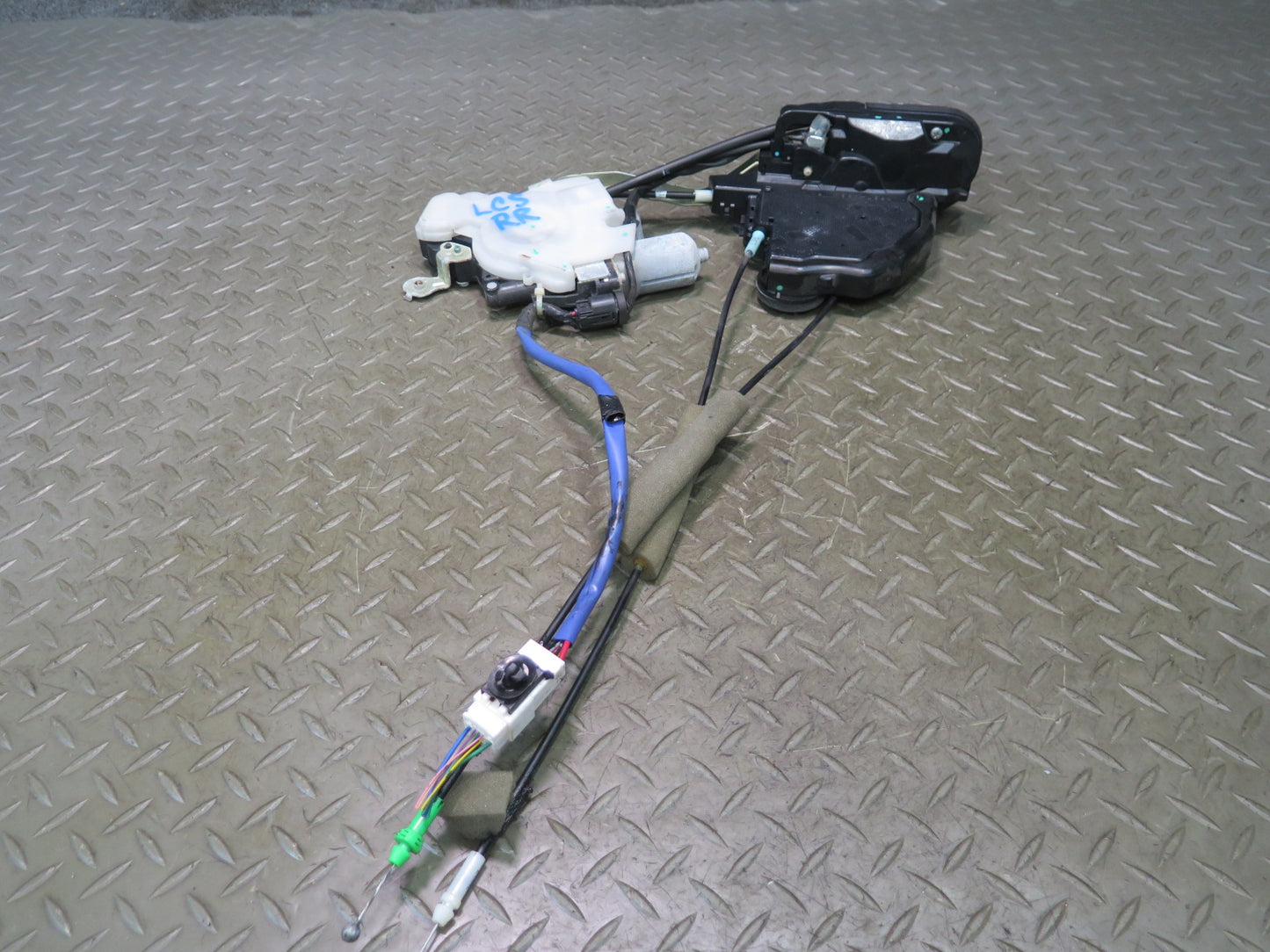 10-16 Lexus UVF46L LS600h Rear Right Door Lock Latch Actuator w Soft Close OEM