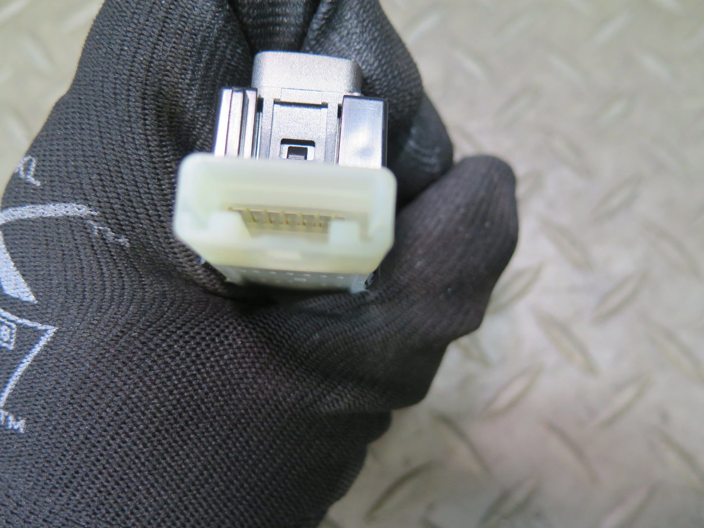 08-12 Lexus UVF46L LS600h Front Right Seat Adjust Control Memory Switch OEM