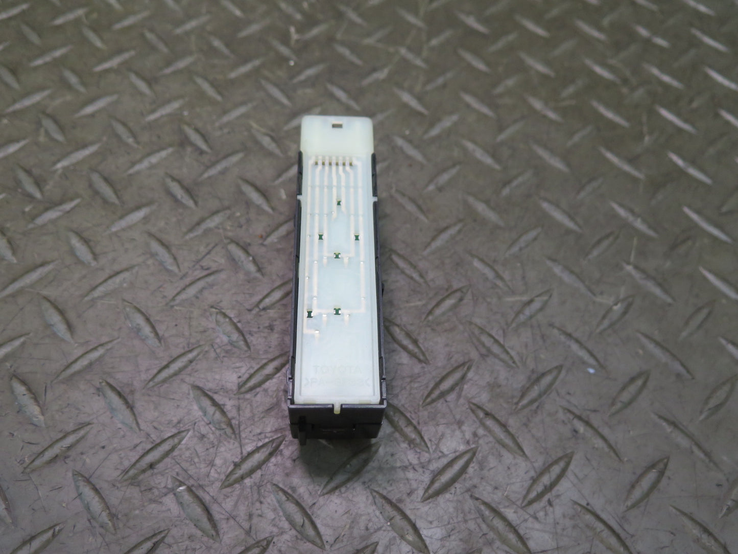 08-12 Lexus UVF46L LS600h Front Right Seat Adjust Control Memory Switch OEM