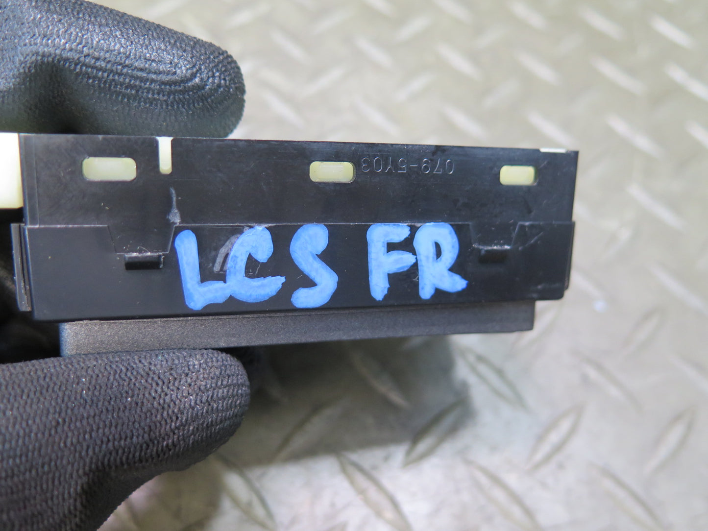 08-12 Lexus UVF46L LS600h Front Right Seat Adjust Control Memory Switch OEM