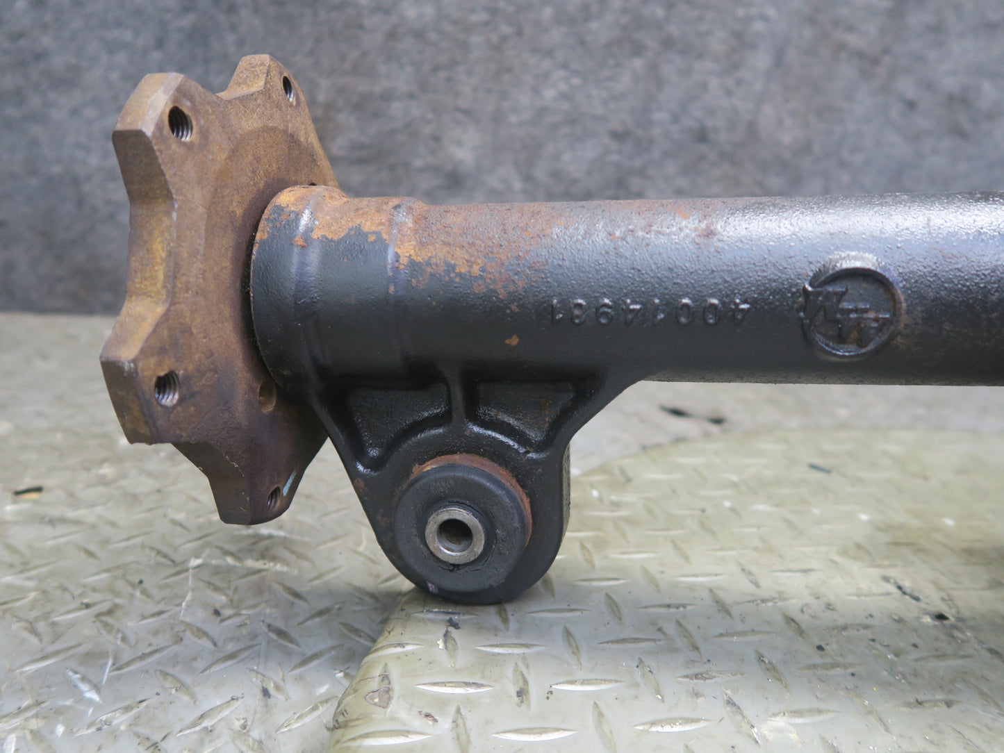 2003-2007 Hummer H2 4WD 4x4 Front Differential Carrier 4.10 Ratio