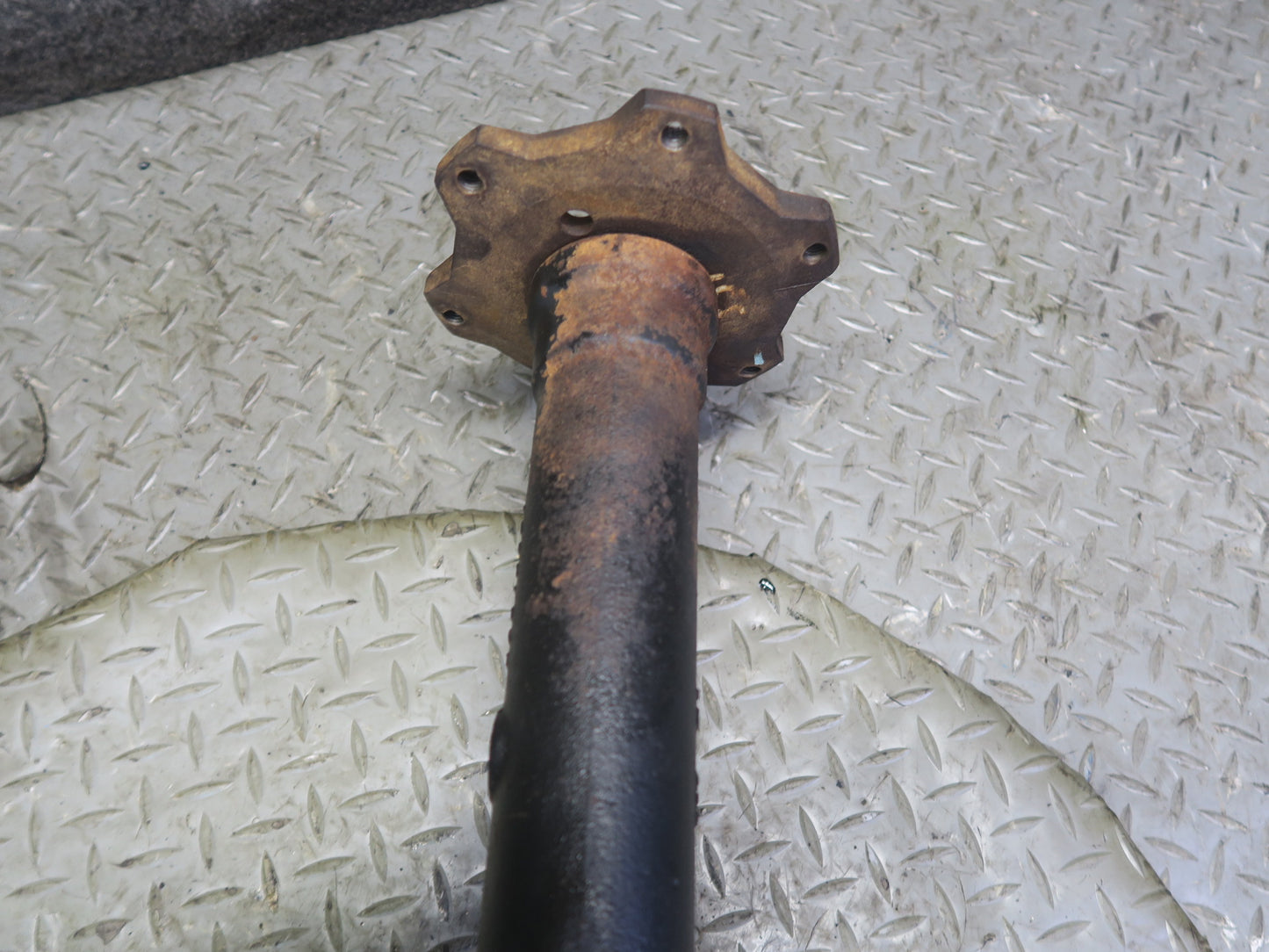 2003-2007 Hummer H2 4WD 4x4 Front Differential Carrier 4.10 Ratio