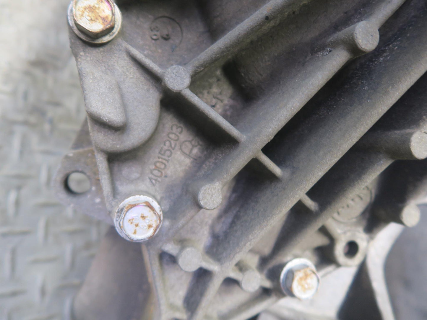 2003-2007 Hummer H2 4WD 4x4 Front Differential Carrier 4.10 Ratio
