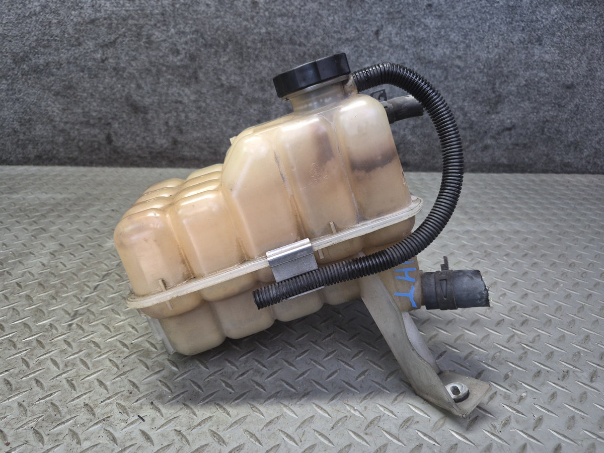 2003-2007 Hummer H2 Engine Coolant Expansion Overflow Reservoir Tank