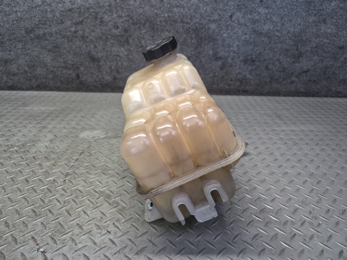 2003-2007 Hummer H2 Engine Coolant Expansion Overflow Reservoir Tank
