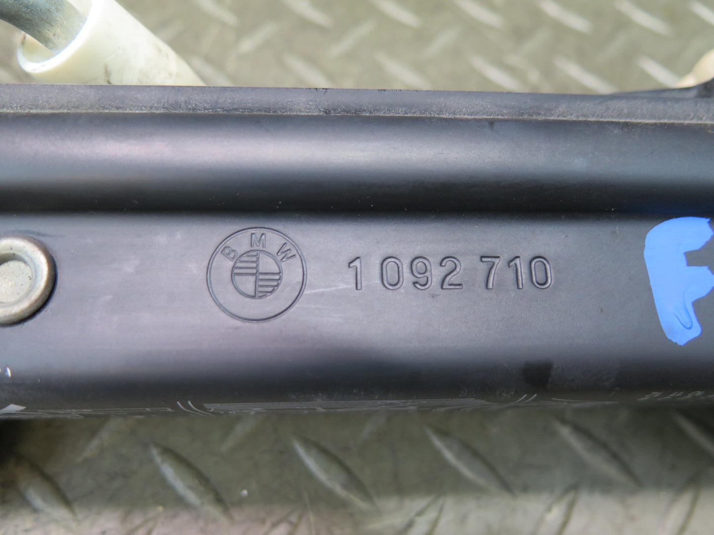 97-03 BMW E39 540i Spare Tire Lift Jack Stopper Tool Set OEM