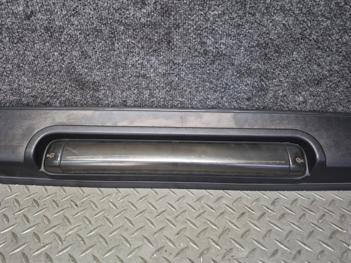 2003-2009 Hummer H2 Rear Trunk Tailgate Liftgate Upper Spoiler 15189423