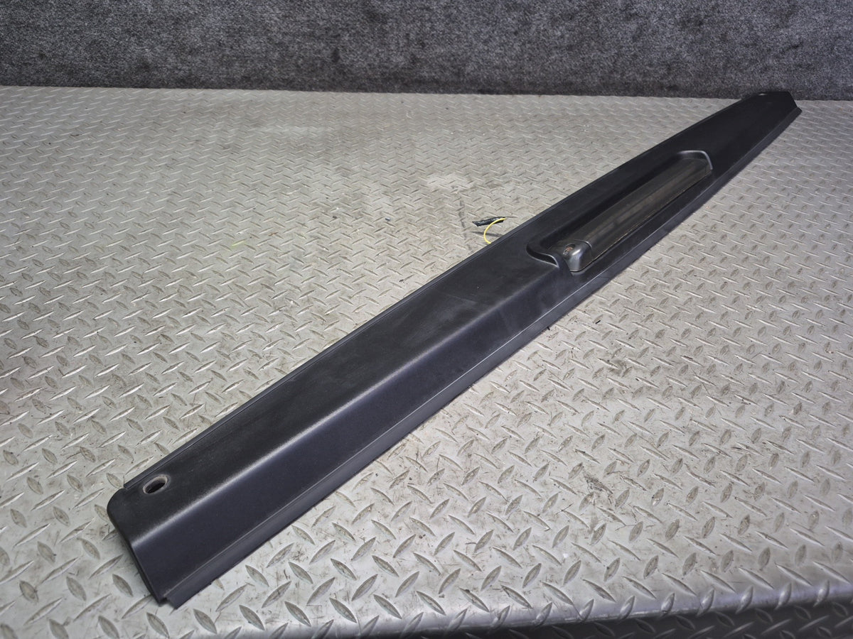 2003-2009 Hummer H2 Rear Trunk Tailgate Liftgate Upper Spoiler 15189423