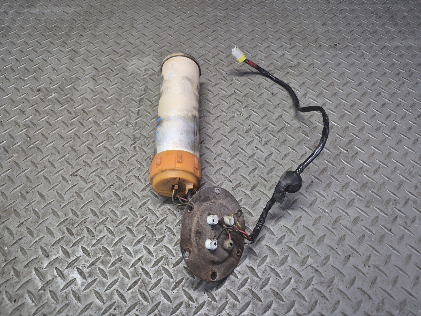 85-89 Nissan Z31 300ZX VG30E NA Fuel Pump w Sending Unit & Wire Set OEM