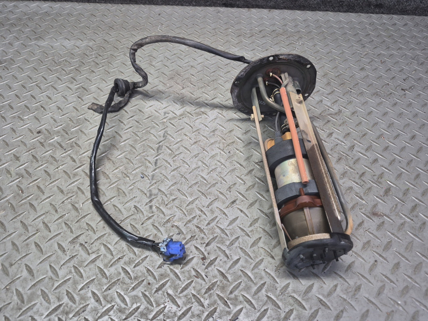85-89 Nissan Z31 300ZX VG30E NA Fuel Pump w Sending Unit & Wire Set OEM