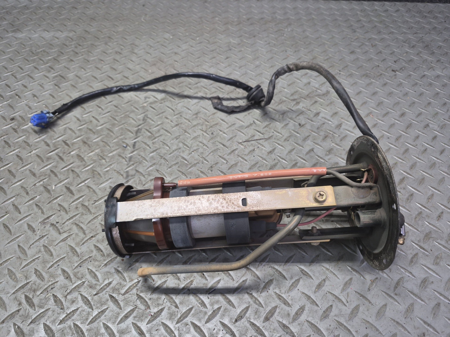 85-89 Nissan Z31 300ZX VG30E NA Fuel Pump w Sending Unit & Wire Set OEM