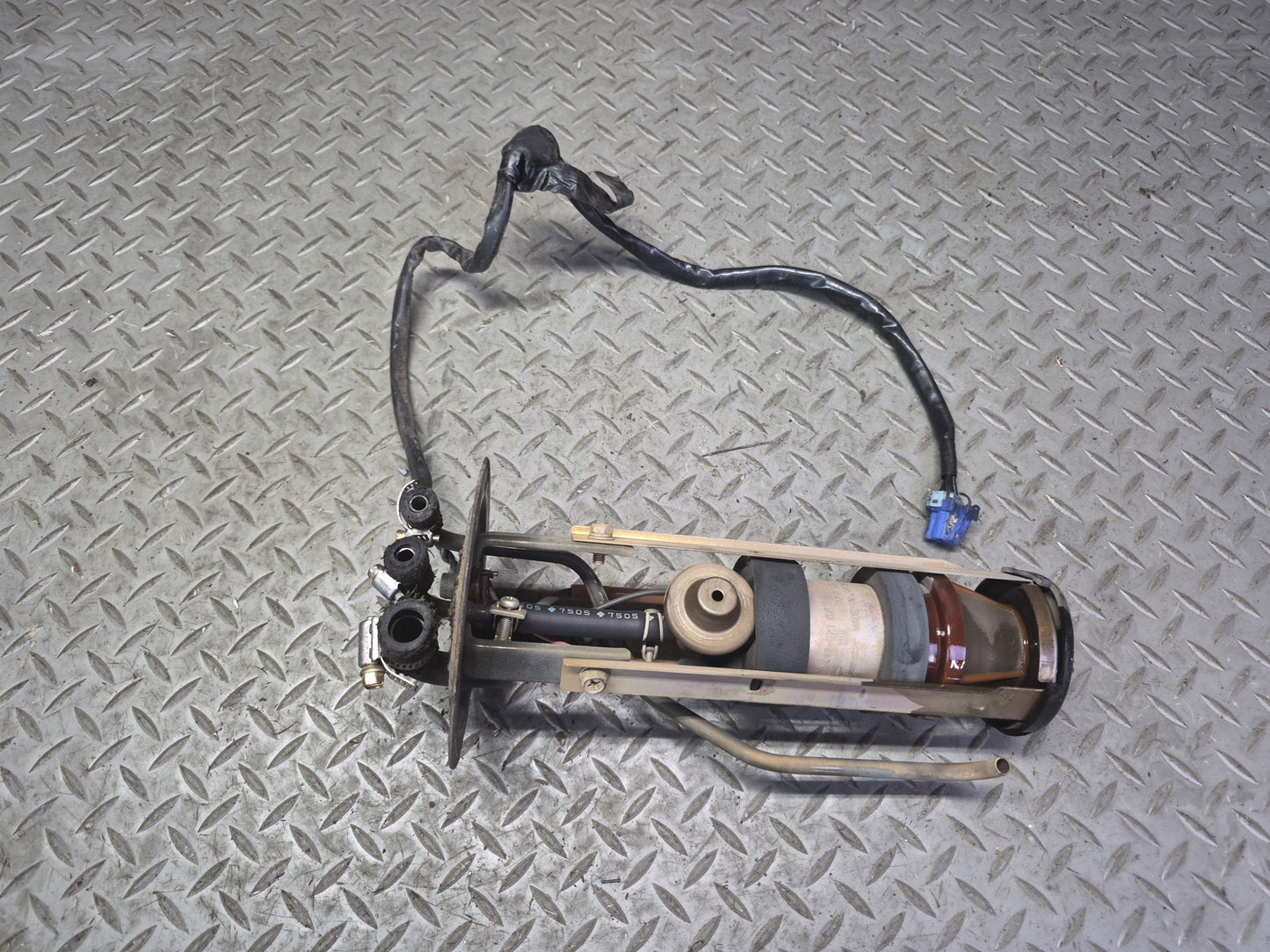 85-89 Nissan Z31 300ZX VG30E NA Fuel Pump w Sending Unit & Wire Set OEM