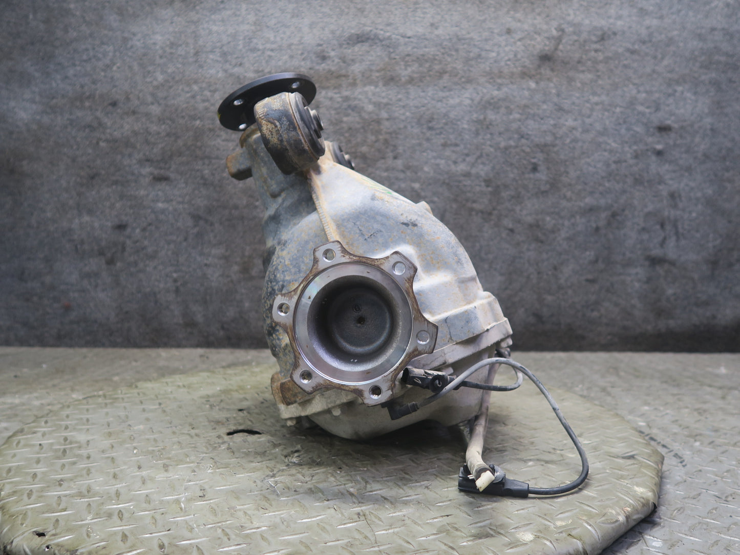 15-20 Nissan Z34 370Z Nismo A/T LSD Rear Differential Carrier 3.357 Ratio OEM