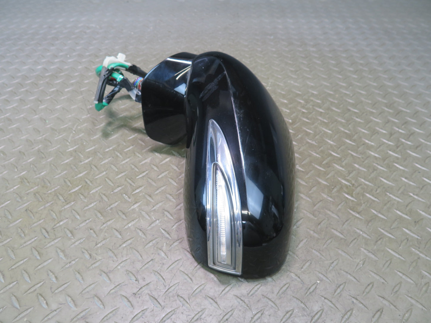 10-12 Lexus UVF46L LS600h LS460 Left Exterior Auto Dim Side View Mirror OEM