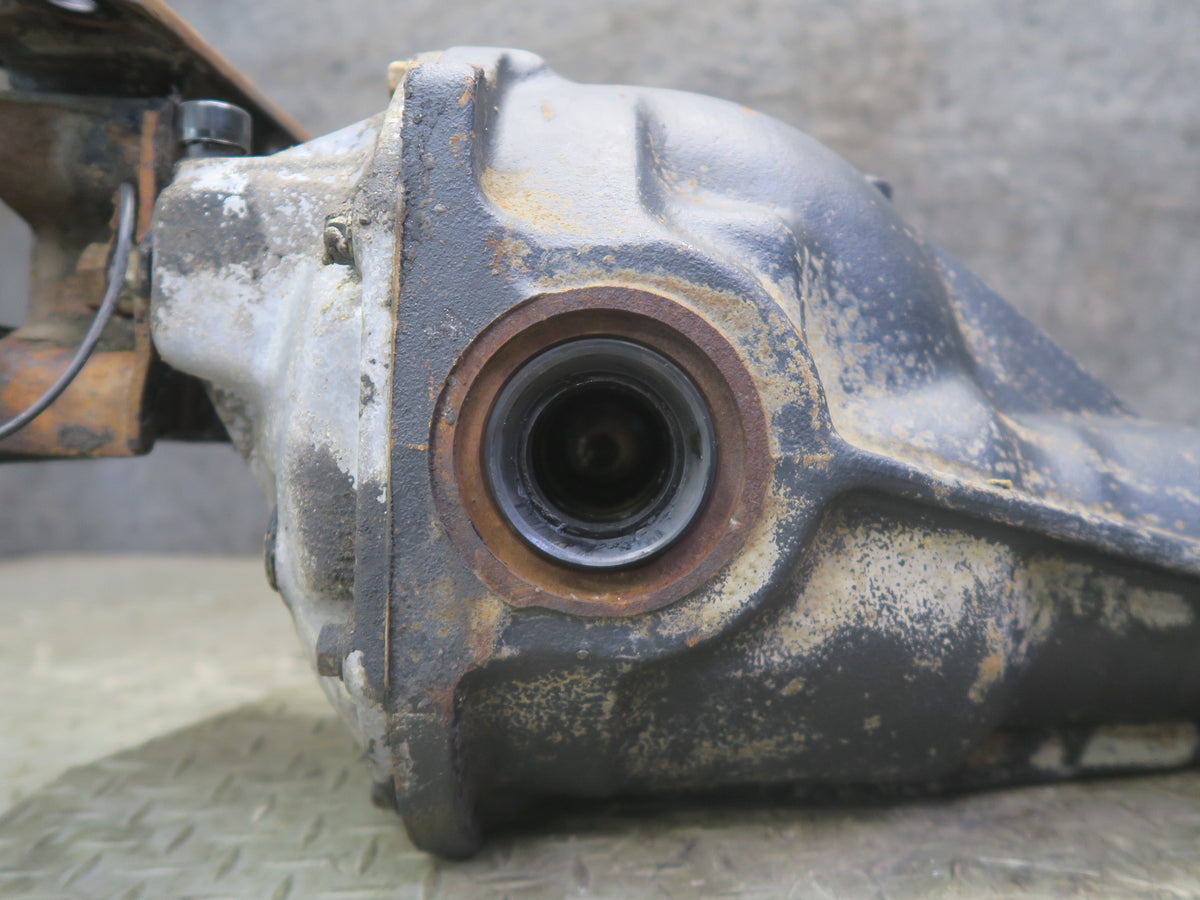 87-89 Nissan Z31 300ZX Turbo Rear Axle Differential Carrier 3.7 Ratio LSD OEM