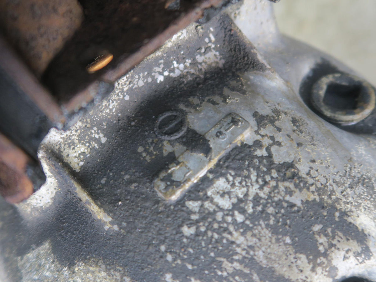 87-89 Nissan Z31 300ZX Turbo Rear Axle Differential Carrier 3.7 Ratio LSD OEM