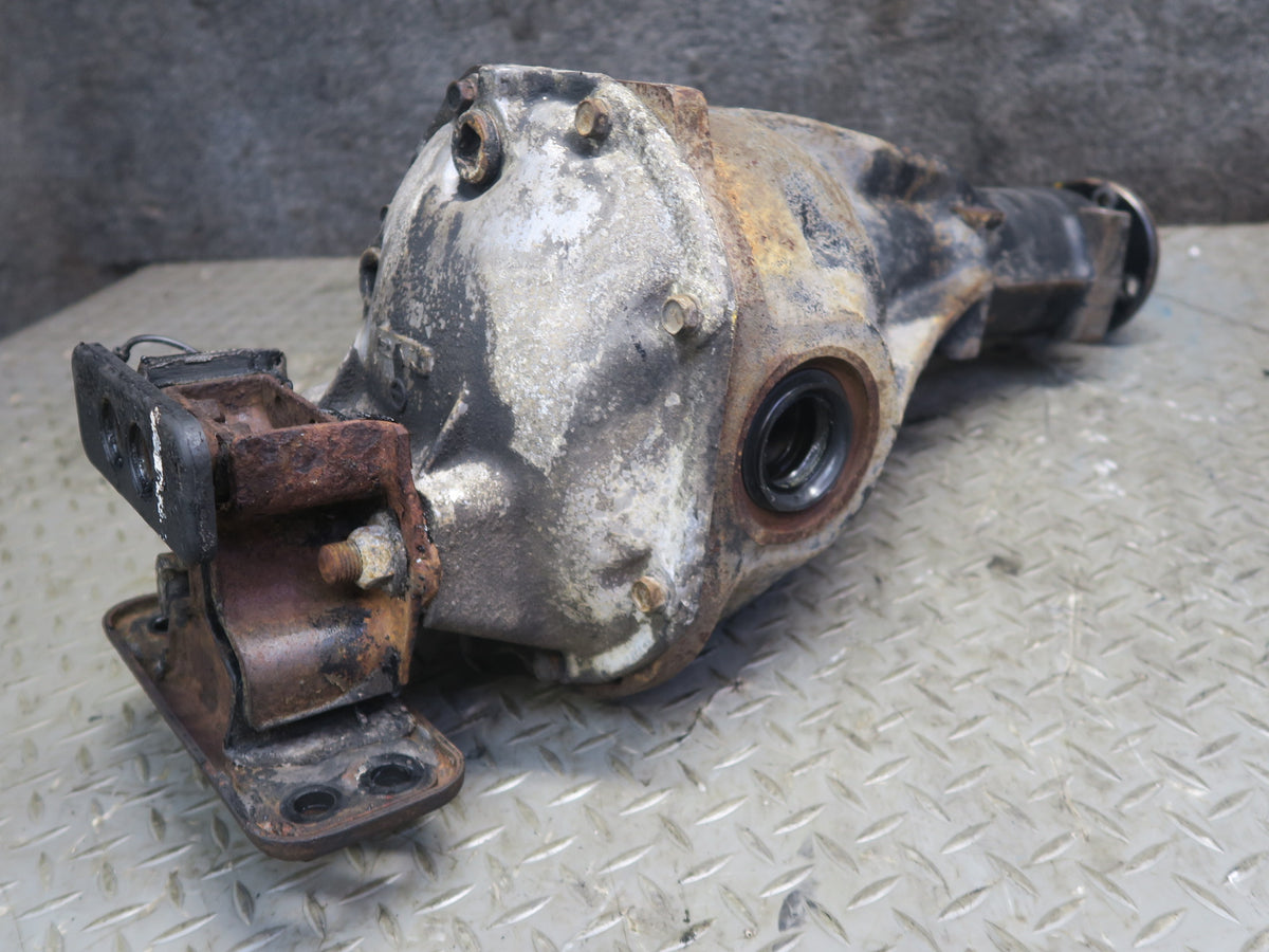 87-89 Nissan Z31 300ZX Turbo Rear Axle Differential Carrier 3.7 Ratio LSD OEM