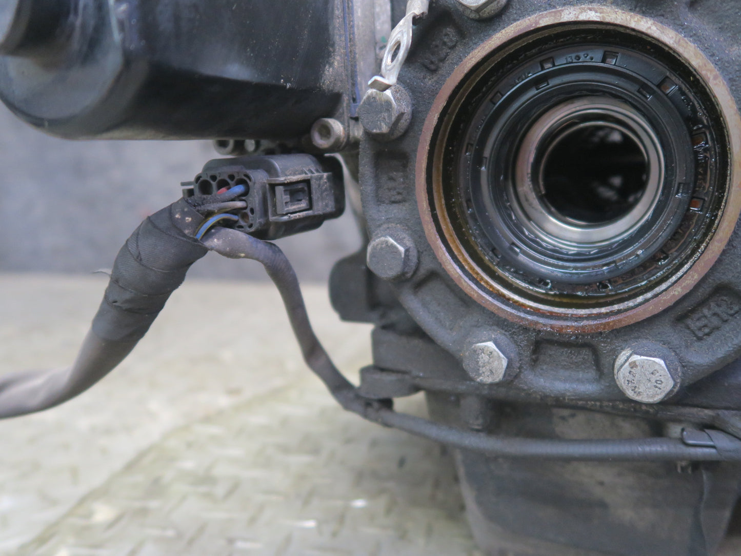2012-2016 BMW F10 M5 Rear Axle Differential Carrier LSD w Motor 3.15 Ratio 99k