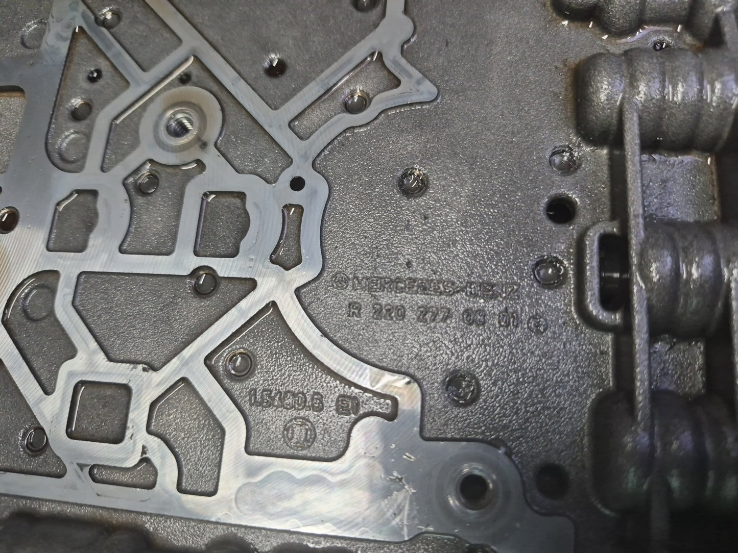 05-08 Mercedes R171 SLK350 722.906 Transmission Valve Body Mechatronic OEM