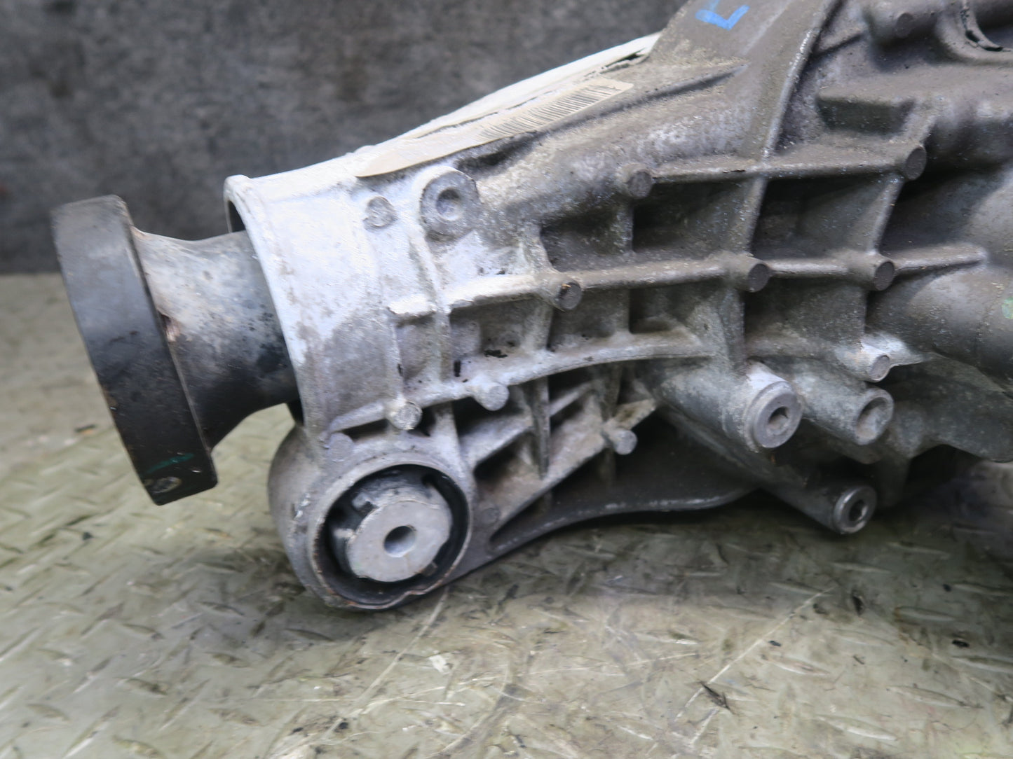2012-2015 Mercedes W166 ML63 AMG AWD Front Differential Carrier 3:45 Ratio