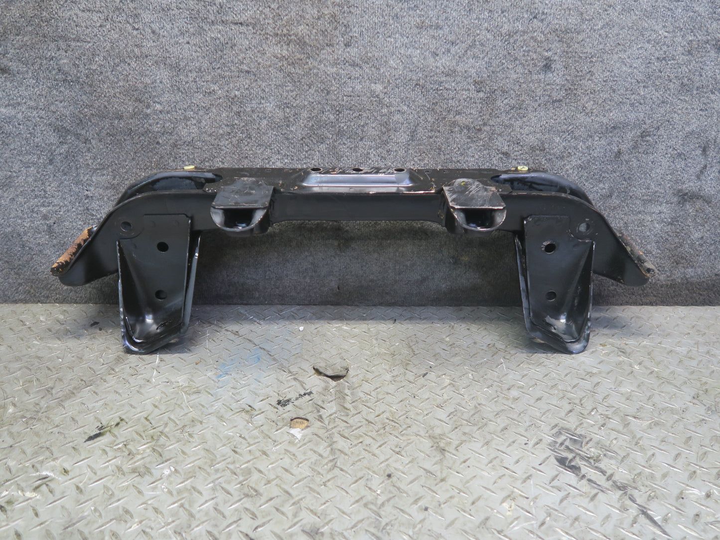 1987 Nissan Z31 300ZX NON Turbo Front Engine Subframe Crossmember Carrier OEM
