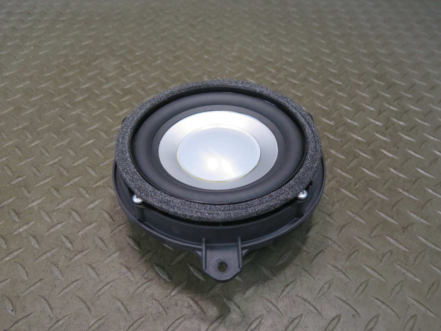 08-16 Lexus UVF46L LS600h Set of 2 Rear Door Mark Levinson Speaker OEM