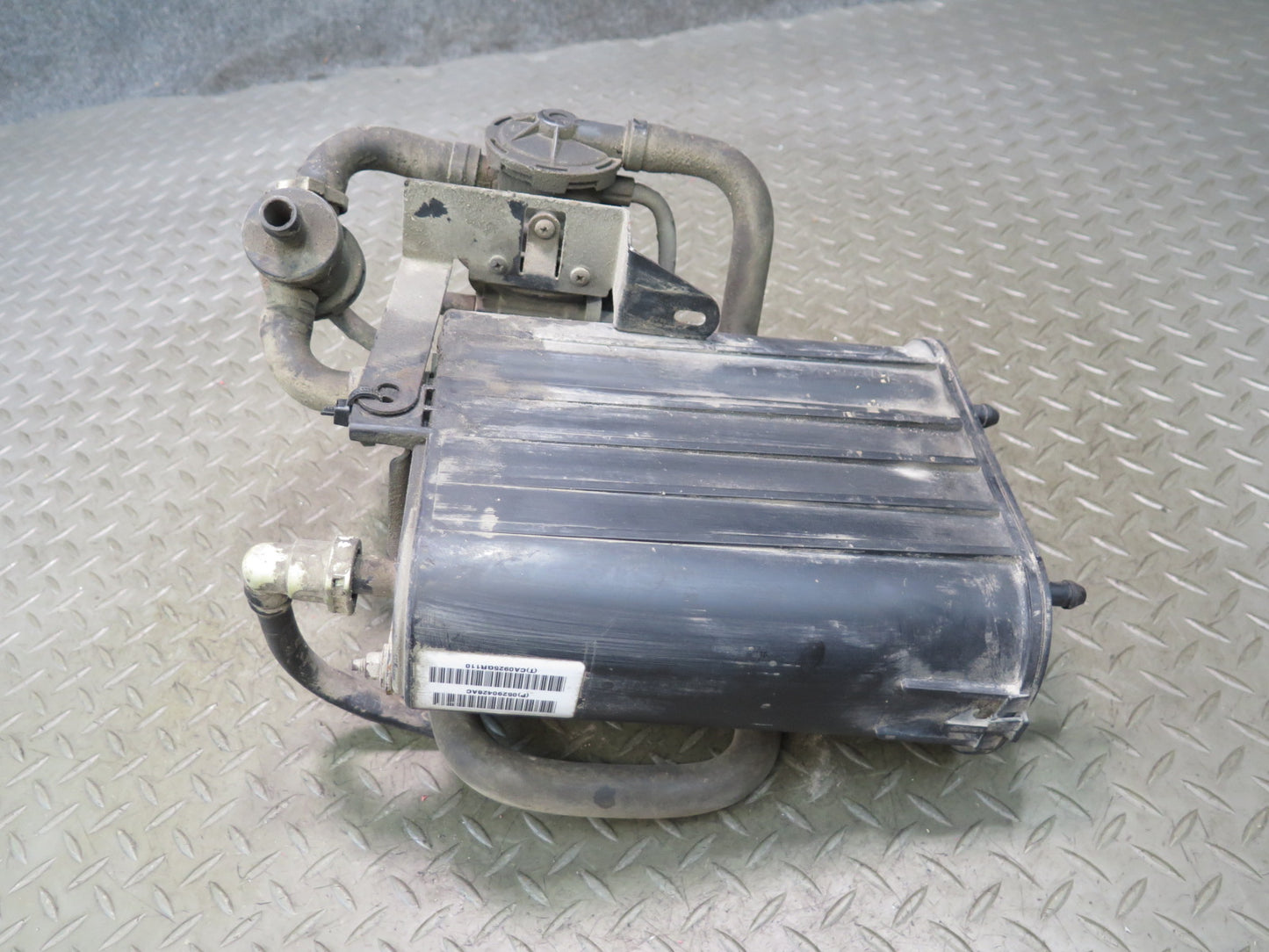 05-06 Dodge RAM SRT10 DR Fuel Evap Vapor Charcoal Canister Assy 05290428AC OEM